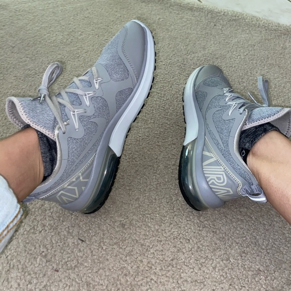 Women’s Nike Air Max Fury - Picture 4 of 8